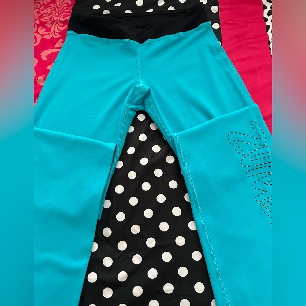 Zumba Fitness Vibrant Blue Women’s Leggings ❤️